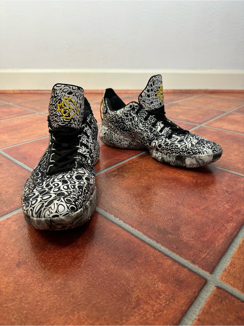 One of a Kind! Converse Draymond Green Christmas Day Signature Shoe - Picture 1 of 13